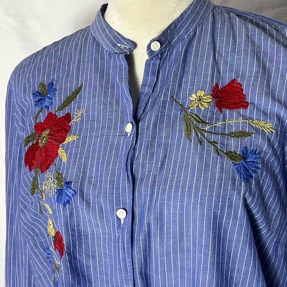 LOFT EMBROIDERED RUFFLE SLEEVE MENSWEAR STYLE BUTTON TOP, BLUE WHITE PINSTRIPE M - Picture 2 of 10